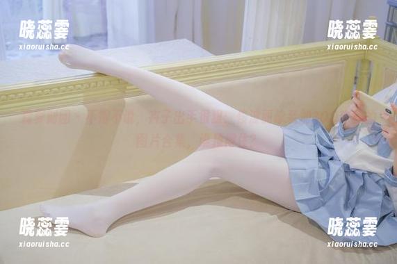 森萝财团 - 不得不说，卉子出手很狠：绫波丽泳装加30D肉丝的图片合集，谁顶得住？