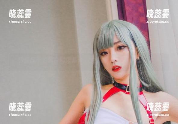 清颜颜子的黑白图像集合：太干净，怕是没谁敢靠近！
