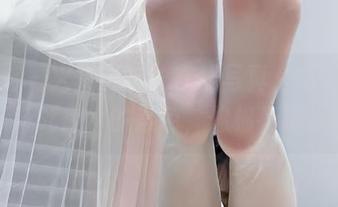 微密圈 – 火龙果羊的在线写真，噢，那日系死库水的颜色，像棉花糖。