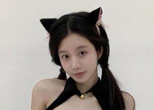 微密圈 – 颠覆你的味觉观，火龙果羊纯欲厨娘写真，色香味俱全！