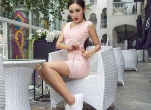 爱丝 – 欣杨的美足资源更新！你不会想到她的脚趾也有红唇气质！