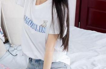 物恋传媒 – 小晴天的连体衣写真：高清呈现，人人都想体验的“合体”魔力！