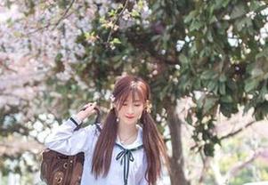 王羽杉最新少女合集收录了多少，即使再丑，她看起来就是讨喜。