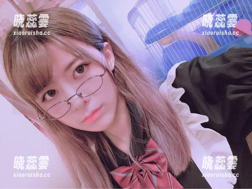 图片合集大翻车，眼酱大魔王w和小学妹的默契到位吗？