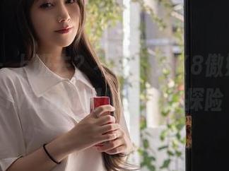 秀人网 – 上班去？不不，是K8傲娇萌萌Vivian的制服写真集探险