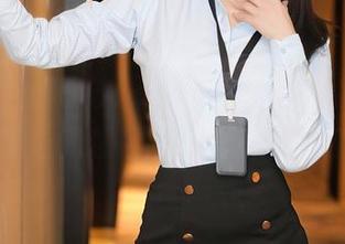 秀人网 – 周慕汐fairy的职场制服OL：一秒让我想起同事的八卦图包