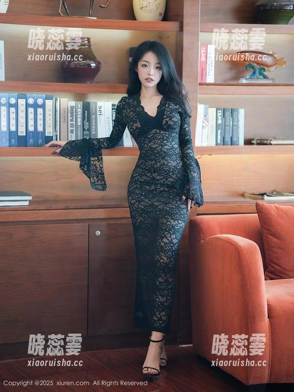 秀人网-晓梦may 秀人网 - 晓梦may撩脚踏琴,灵感源于这本美足图集!