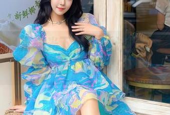 秀人网 – 无圣光下的璀灿泳衣合集，连影子都想偷偷看多几眼。