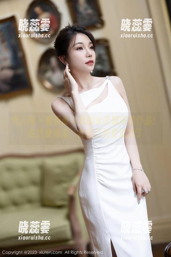 秀人网 - 看看谢小葱的水手服精选作品：在这条海里，我自己快要沉没了