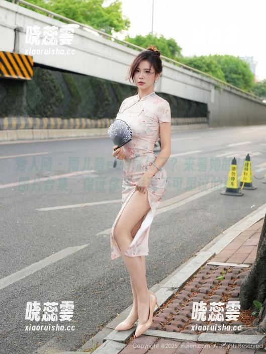 秀人网 - 雨儿酱eve敲门了？来看她的JK图片合集，保证你会发现不可思议的事！