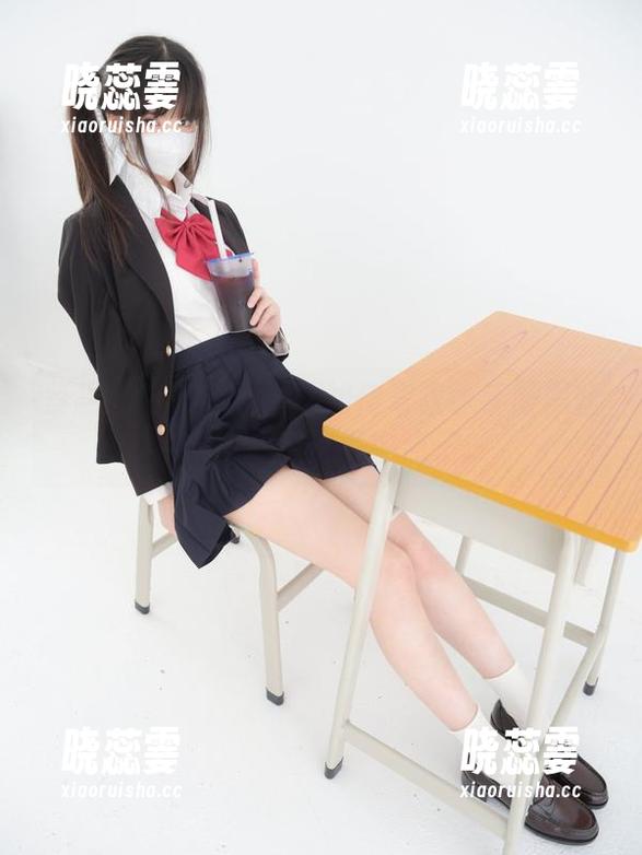 紧急企划 - 想看小婕如何驾驭水手服黑丝？合集分享中戳中点子。