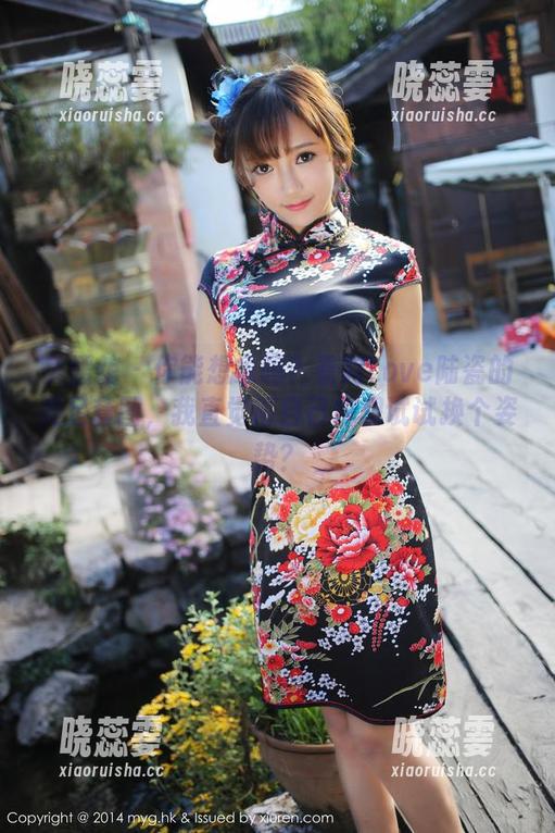 美媛馆 - 你能想象吗？看完Love陆瓷的美足套图，我直觉得自己也想试试换个姿势？