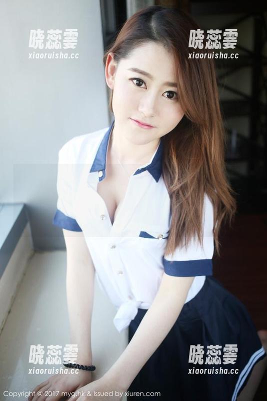 美媛馆 - 糯美子MINIbabe的旅拍图包，这种身影让我想到夏天的街头，呜……为什么这么治愈？