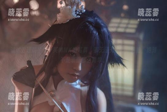 试试去理解芊川一笑MNK的写真，那无圣光的恶魔姐姐，绝对不是表面那么简单。