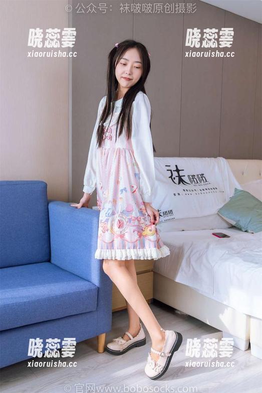 袜啵啵 - 奶油最新作品集：从裸足到法式白色美甲，更新的花絮版恰到好处