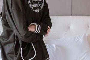 袜啵啵 – 向瑶瑶的JK制服私房图片学习，如何穿搭能这么撩？
