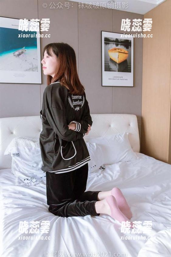 袜啵啵 - 向瑶瑶的JK制服私房图片学习，如何穿搭能这么撩？