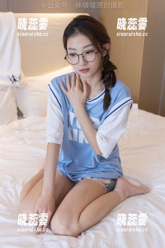 袜啵啵 - 这次又是稚予的短肉丝，实力加固脚尖，更新图片等你来看！