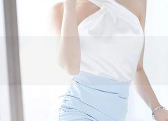 语画界 – 徐莉芝的运动套图下载，来吧，用照片给你的健身目标加点燃。