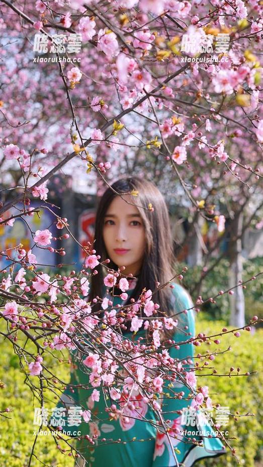 微密圈 - 分享一波辣妈女神的毛衣，套图真让人小心脏加速