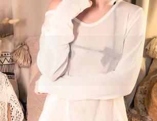 莫娜里的无圣光，里见年一的摄影眼里藏着什么呢