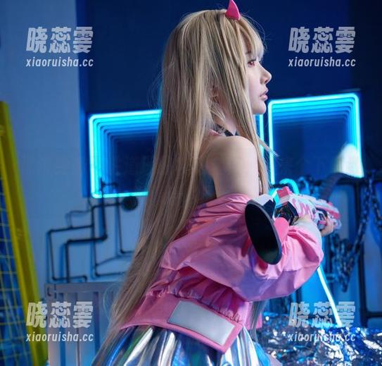 说说雯妹不讲道理的校服全集，得来个下载致敬青春的无聊？