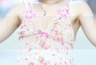 青豆客 – Una尤娜的修女图集：看似虔诚，实则暗藏玄机。
