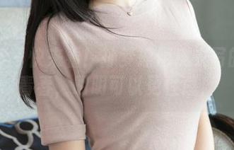 青豆客 – 快来看！孙梦瑶用皮衣写的免费青春，明明可以更性感！