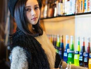 青豆客 – 从来没想过连体衣能这样穿，王语纯最新图包值得一看！