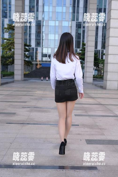 魔镜街拍 - 从未想过工作日能被婷婷私拍的黑丝风情如此侵袭，嗯…作品真让人醉